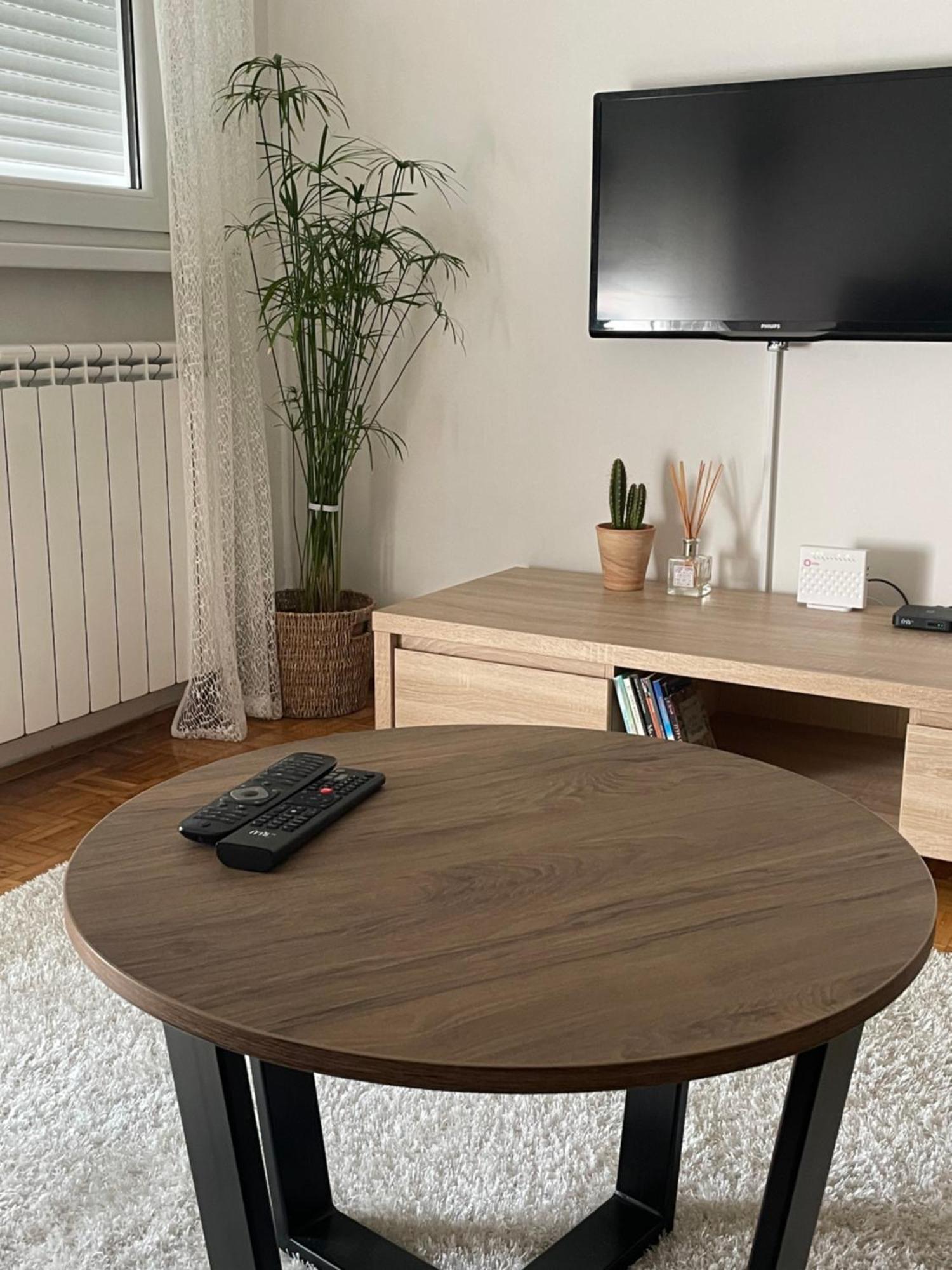 Sunny Apartment วรชาซ ภายนอก รูปภาพ